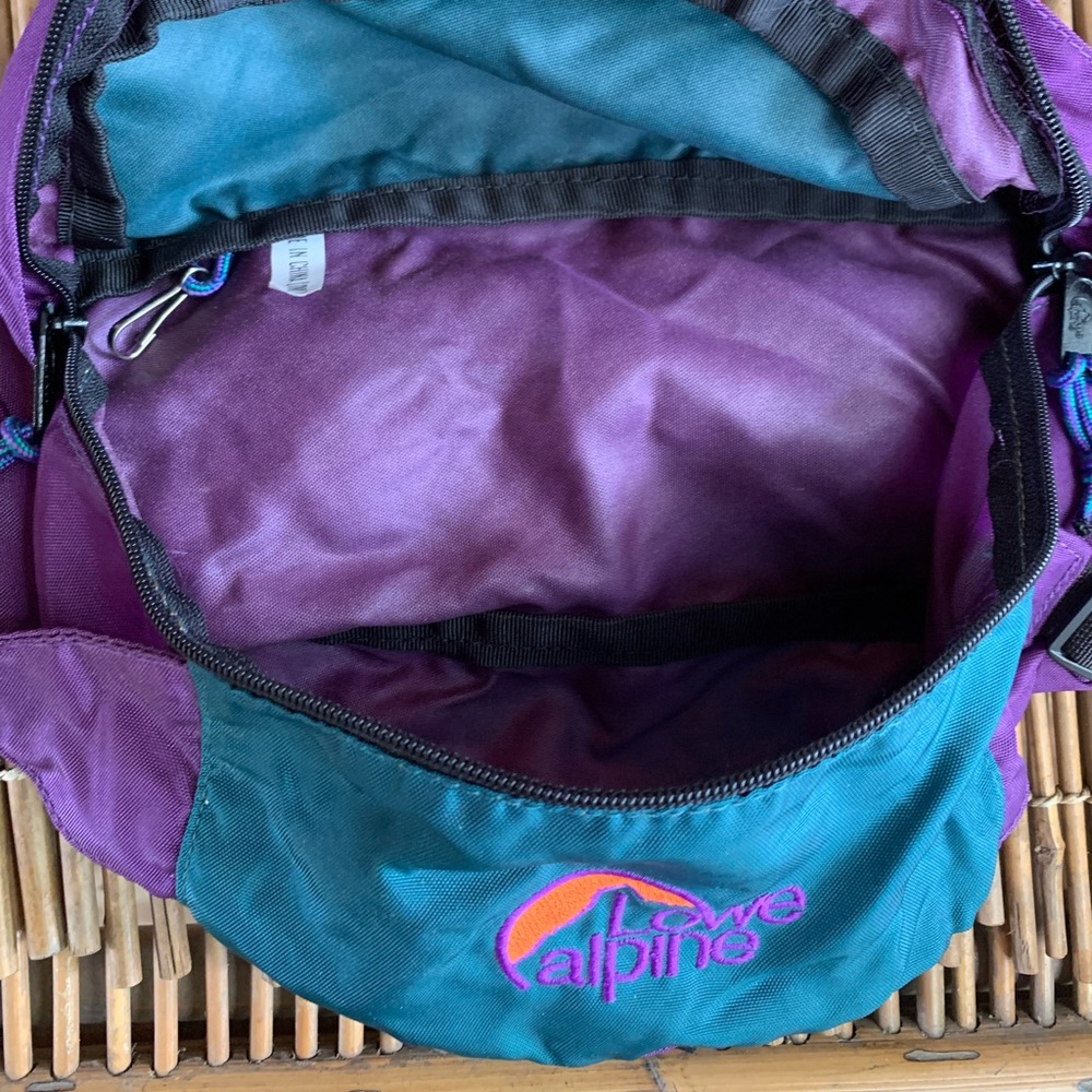 Vintage Lowe Alpine Crossbody/ Fanny Pack - Picture 3 of 10